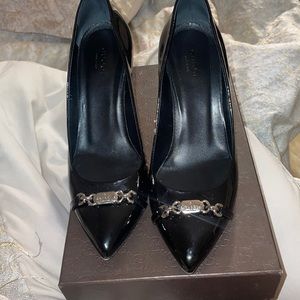 Gucci pumps